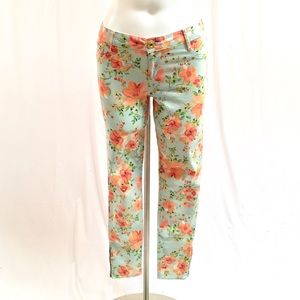 Candie’s Floral Skinny Pants